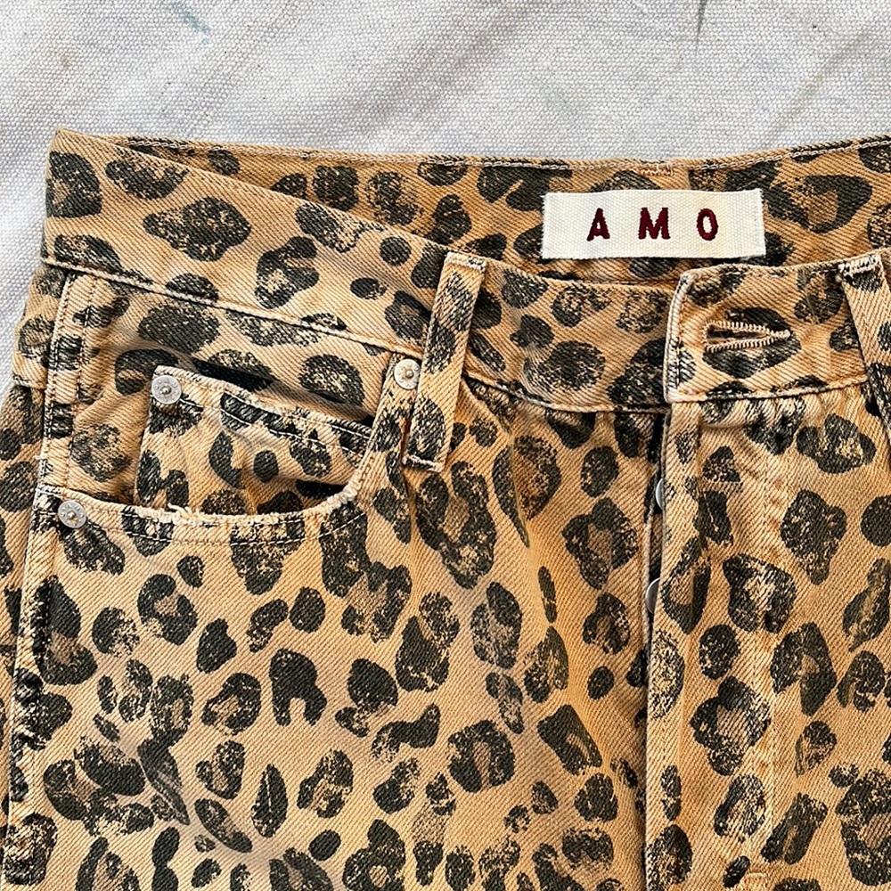 AMO jeans